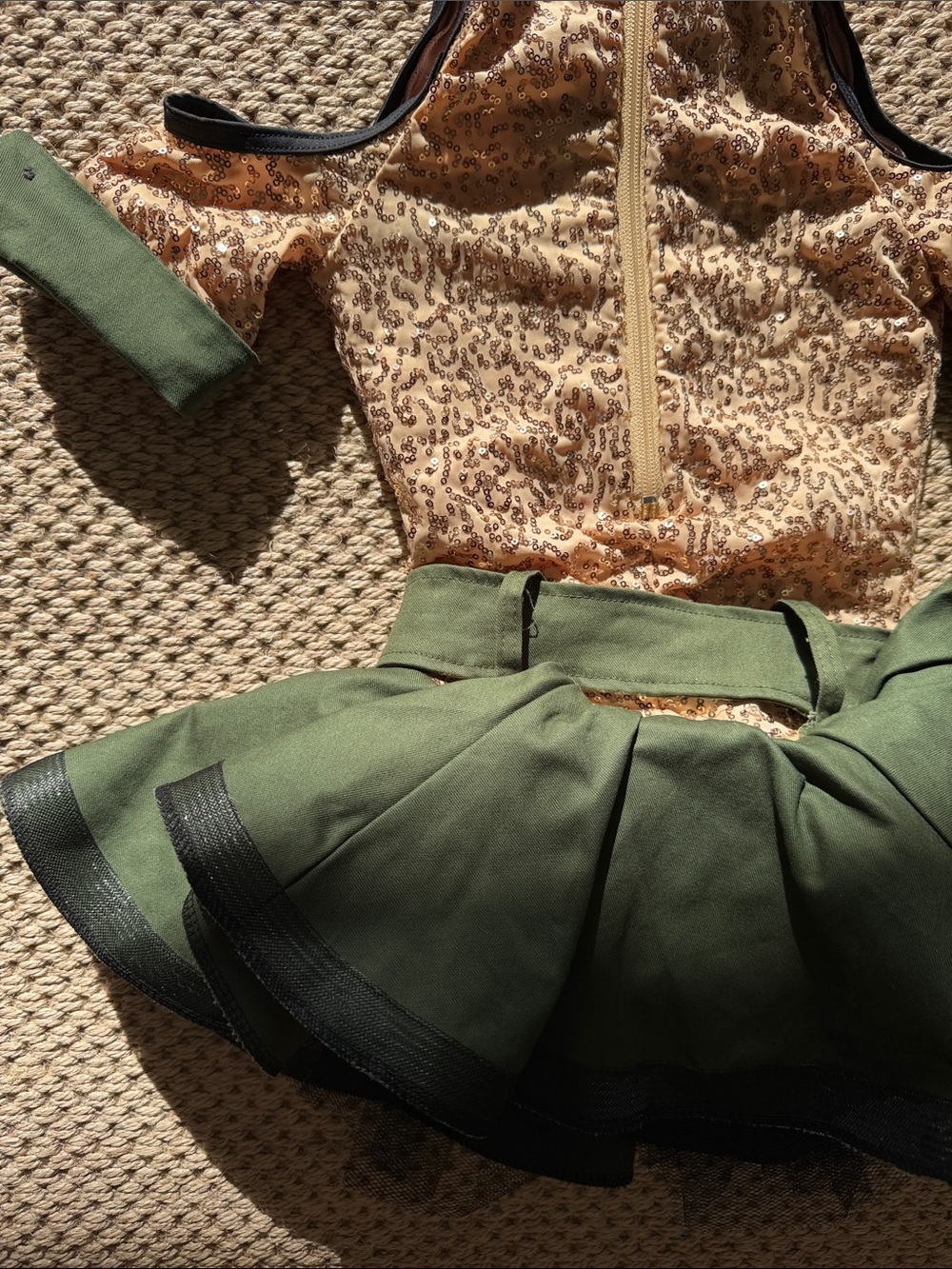 Kids Olive Green and Tan Military-Inspired Costume Dress size intermediate child - Picture 9 of 15
